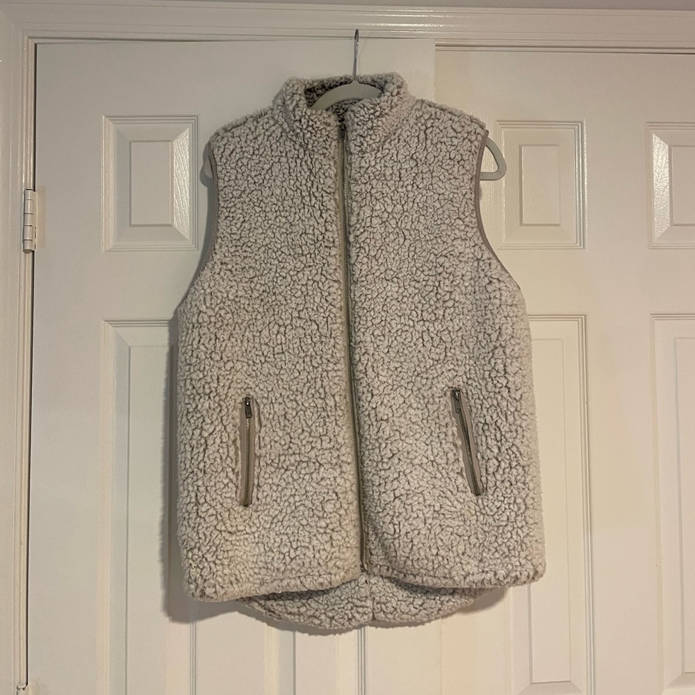 Thread & Supply Vest